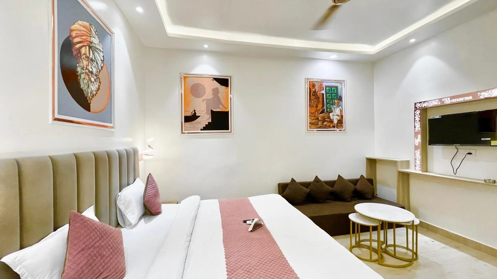 Hotel The Banaras Stay, Varanasi ! Fully-Air-Conditioned Hotel With Wifi Availability, Near Kashi Vishwanath Temple And Ganga Ghat 4*,  הודו