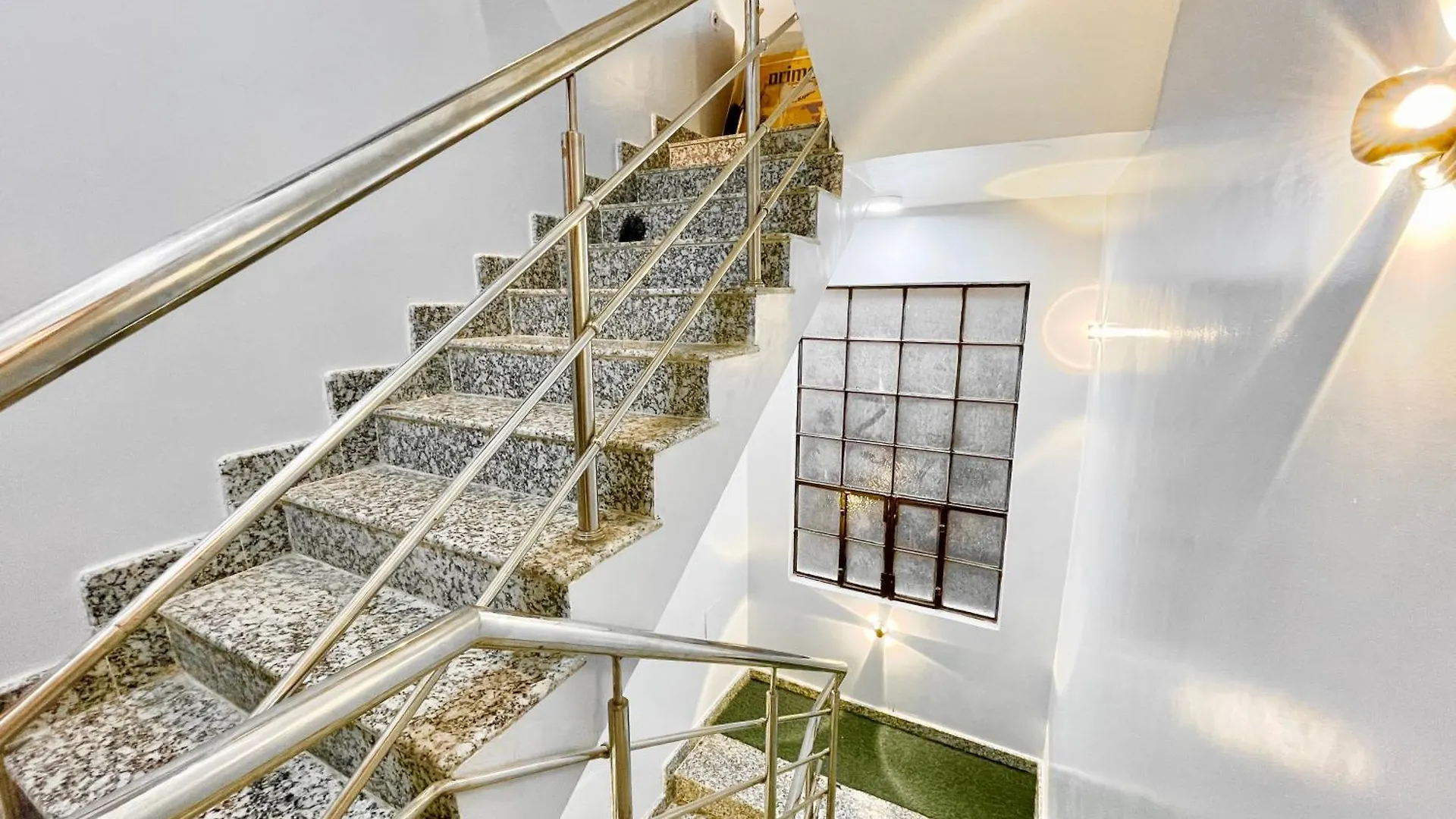 Hotel The Banaras Stay, Varanasi ! Fully-Air-Conditioned Hotel With Wifi Availability, Near Kashi Vishwanath Temple And Ganga Ghat